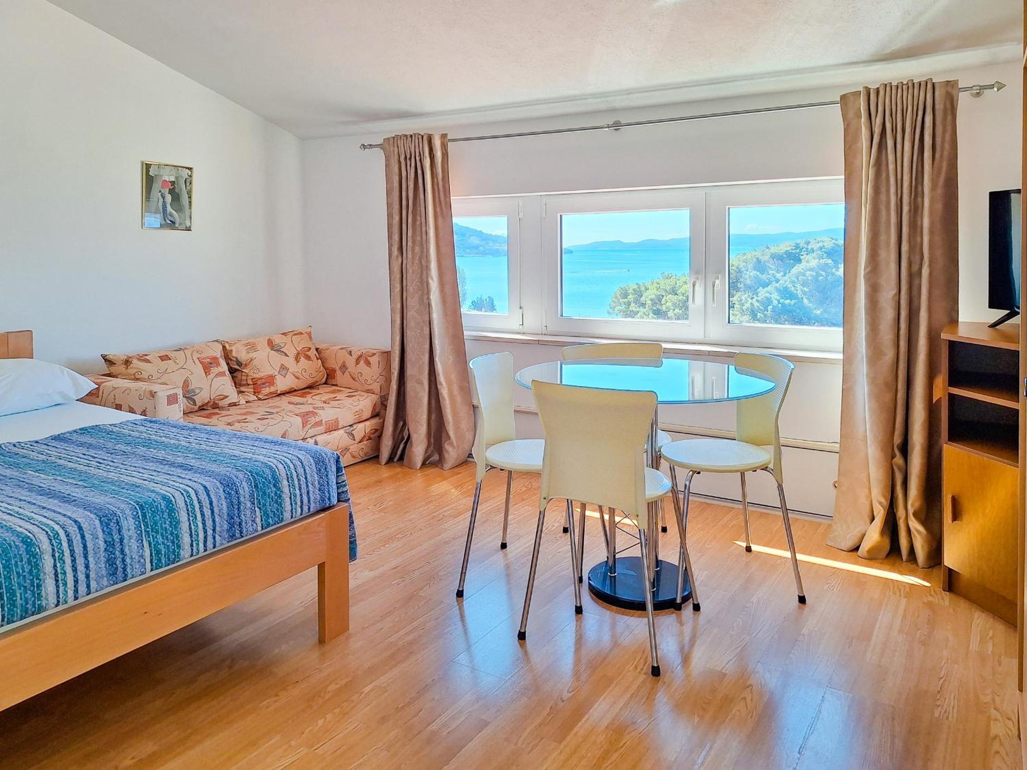 Apartments Maria ดูเช ภายนอก รูปภาพ